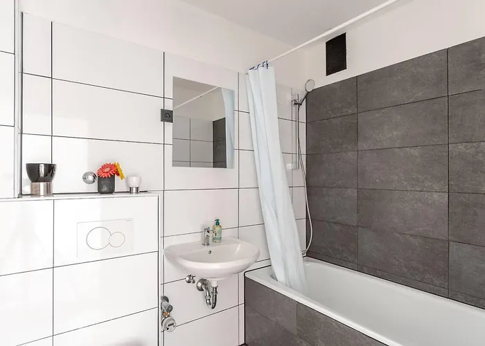 Charming Messenaehe Appartement Keulen