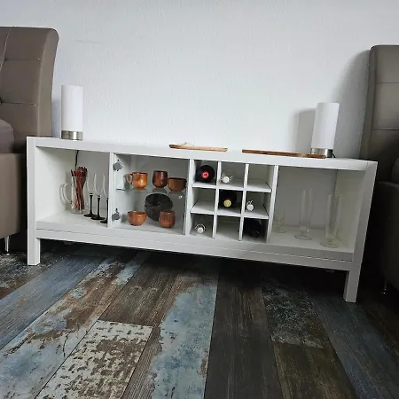 Charming Messenaehe Apartment Cologne