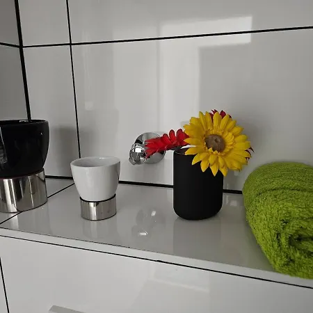 Apartment Charming Messenaehe Cologne