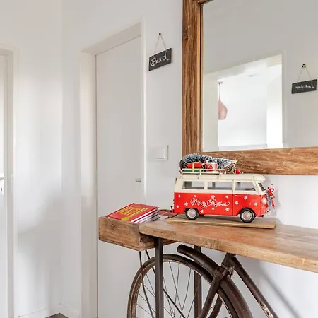 Charming Messenaehe Lejlighed Köln