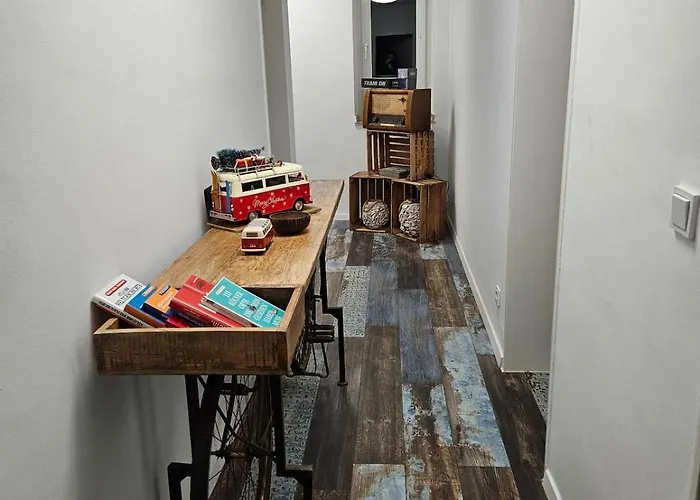 Charming Messenaehe *