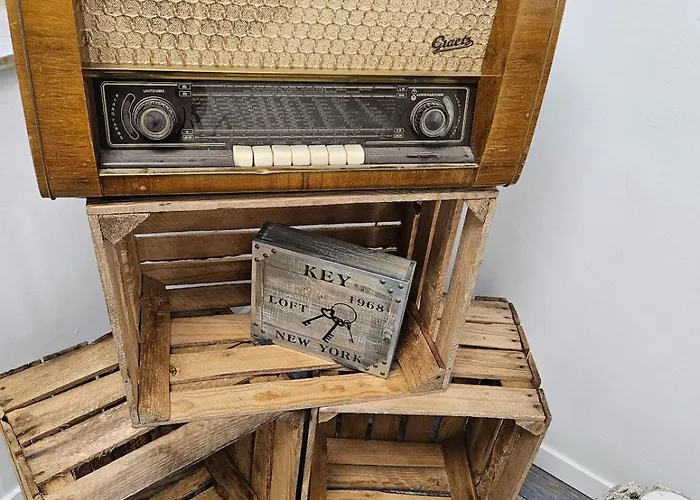 Charming Messenaehe *